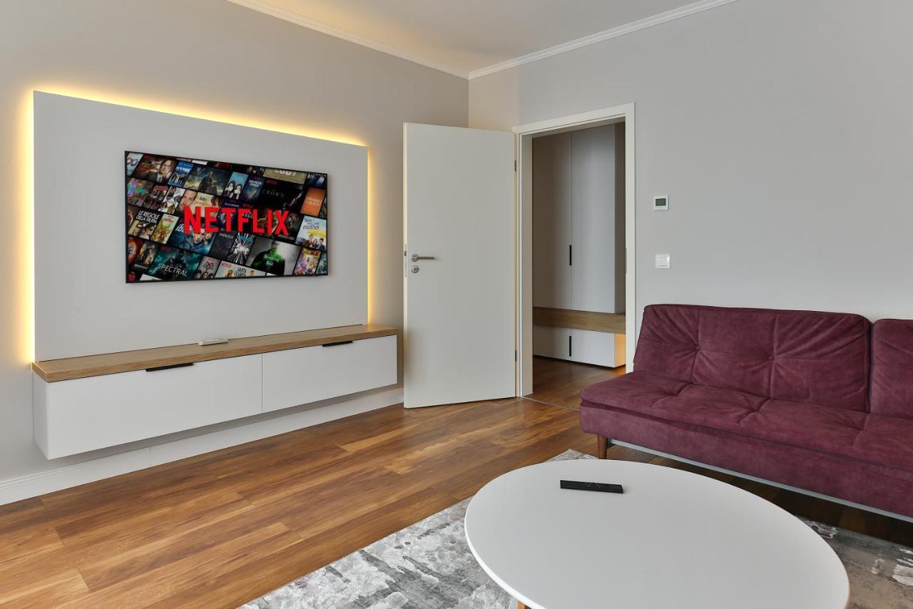 Apartment Ada Homes B4 *
